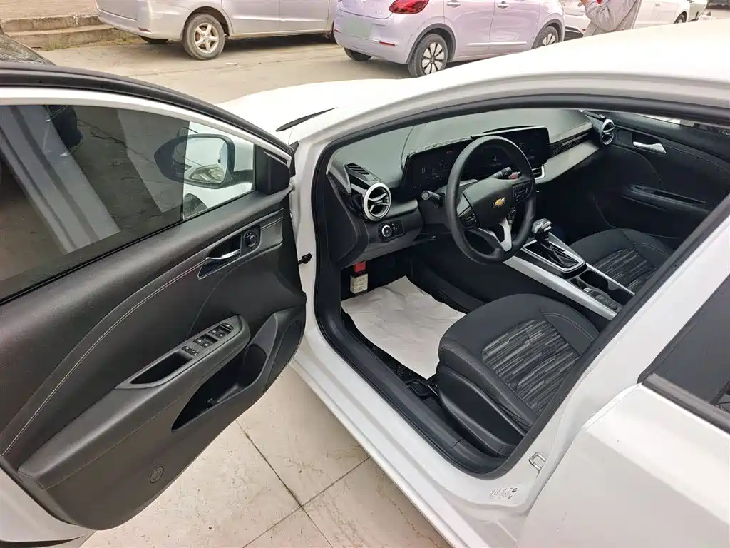 Chevrolet Monza 2023 1.5L DCT Enjoyment Edition фото 16