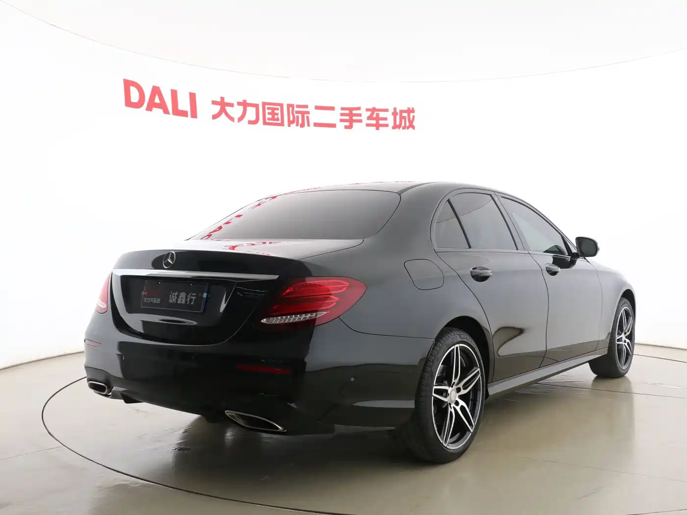 Mercedes-Benz E-Class 2017 E 200 Sport 4MATIC фото 14