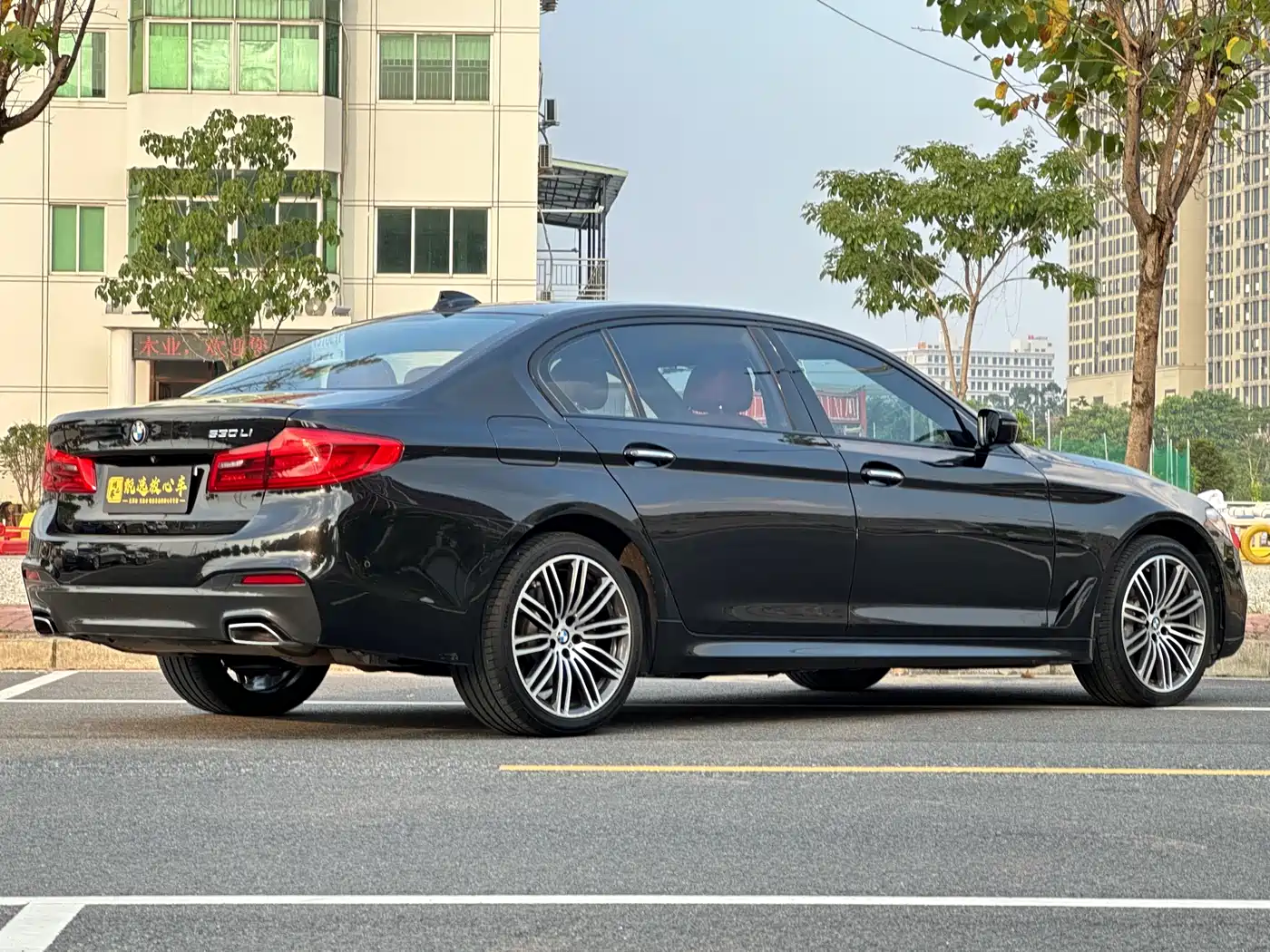 BMW 5 SERIES