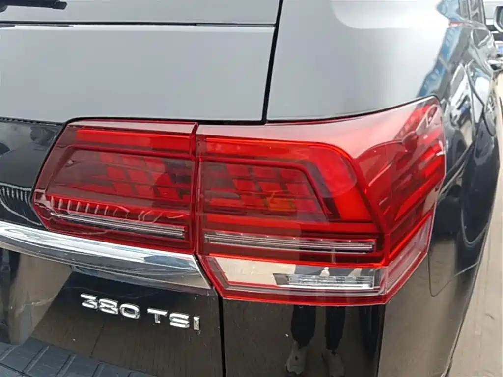 Volkswagen Teramont 2019 380TSI 4WD Luxury China V фото 8