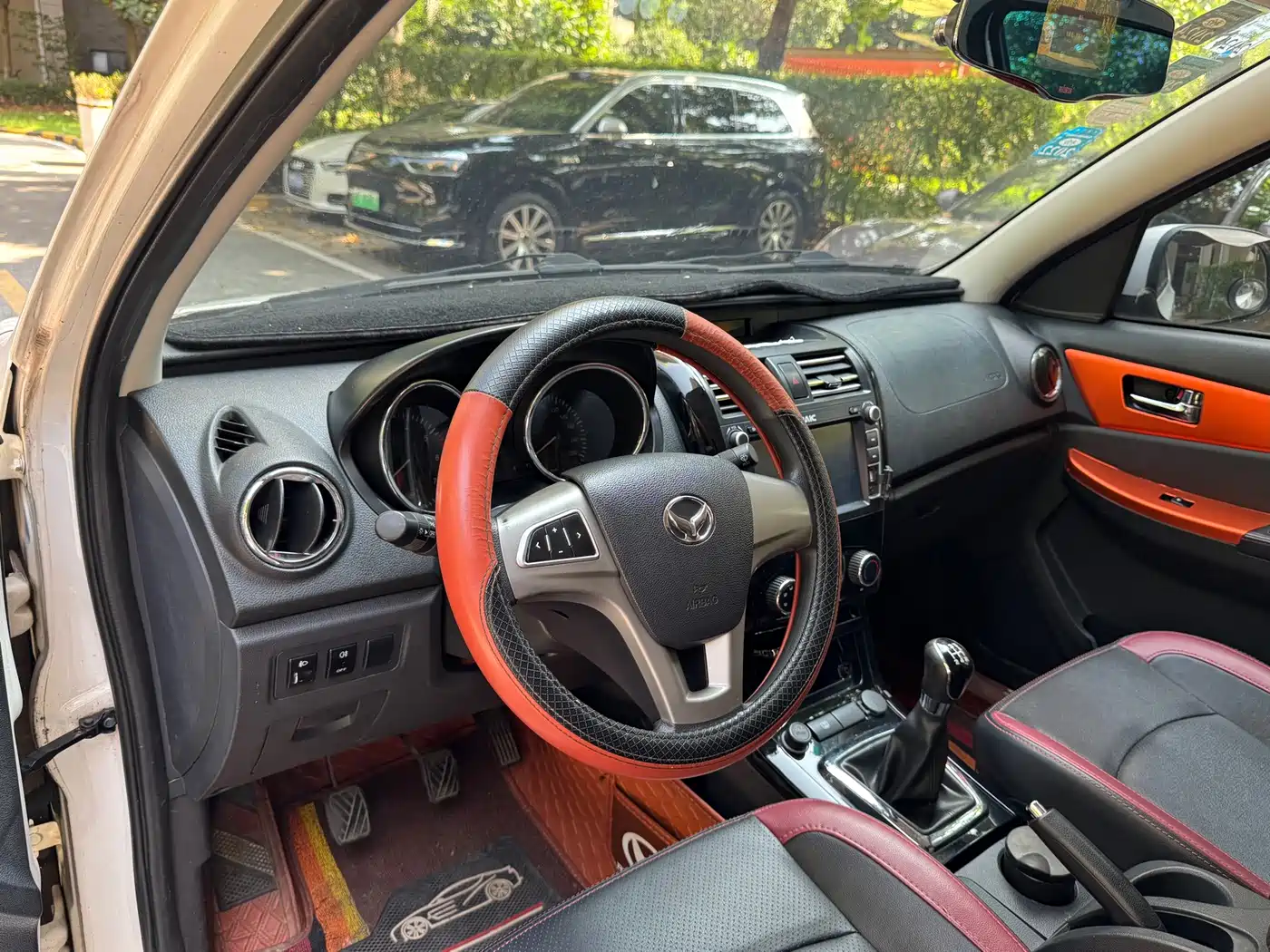 BAIC Huansu S3 2016 2016 1.5L Manual Comfort China V