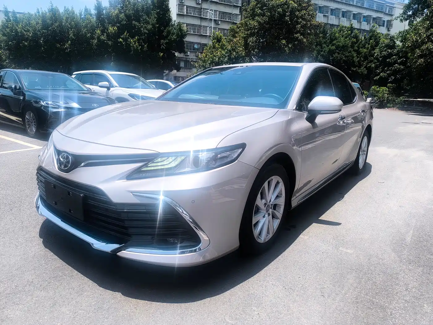 Toyota Camry 2023 2.0G Luxury Edition