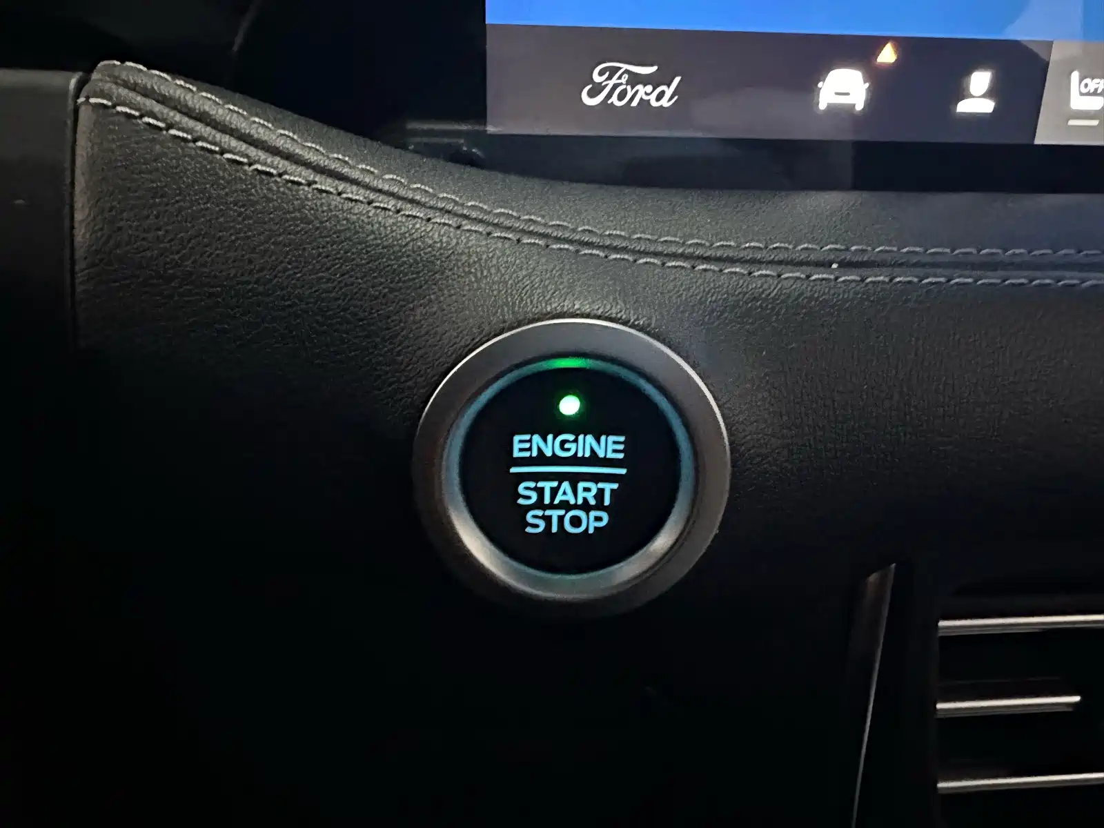 Фото 14 - Ford Edge