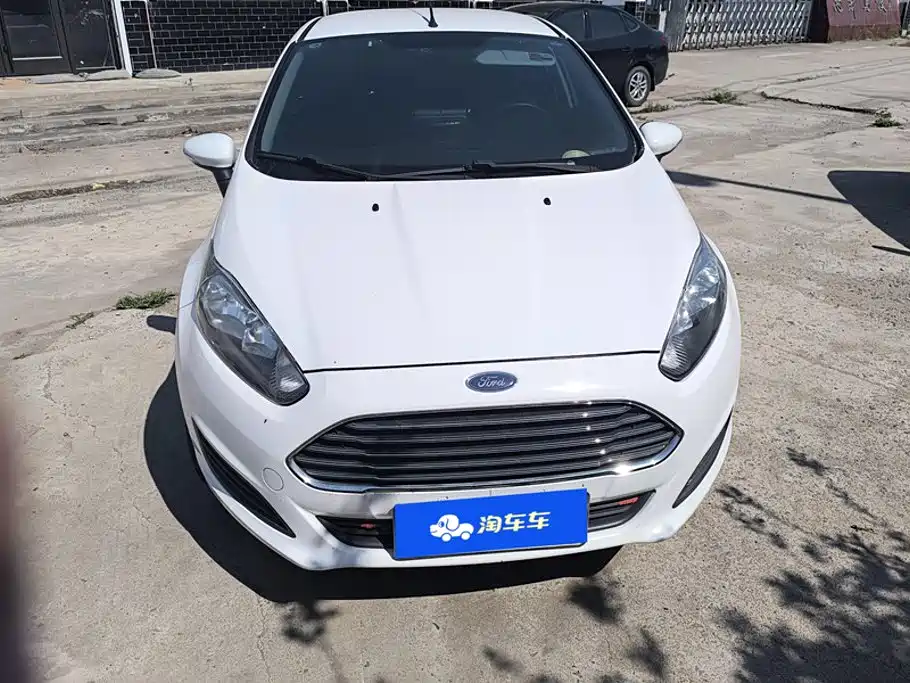 2015 Ford Fiesta