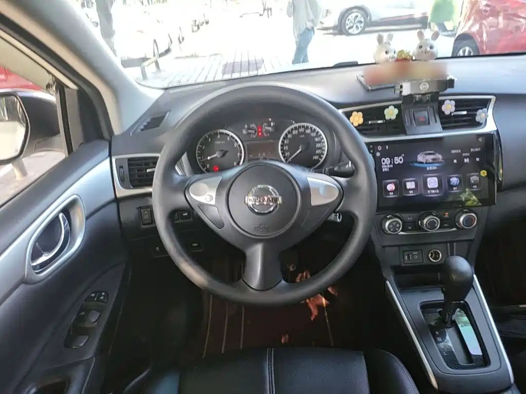 Nissan SYLPHY, миниатюра 11
