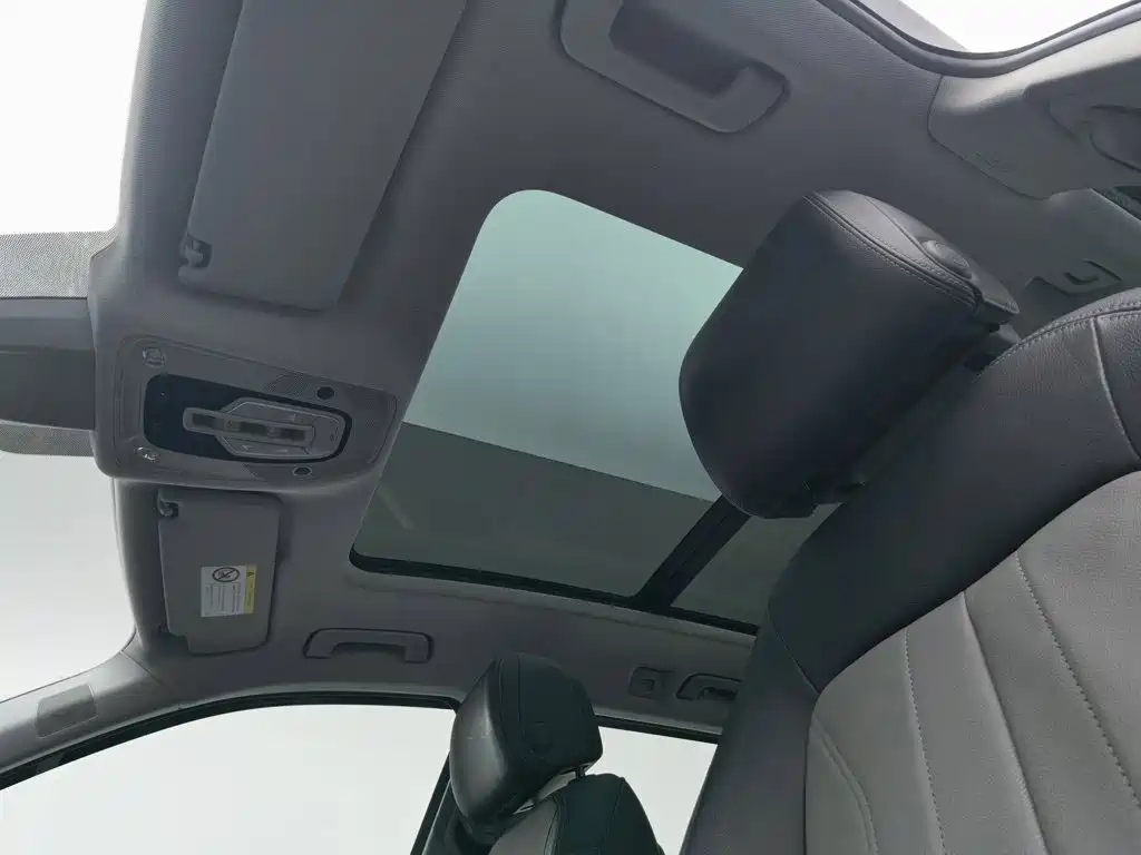 Фото 14 - Audi Q5L