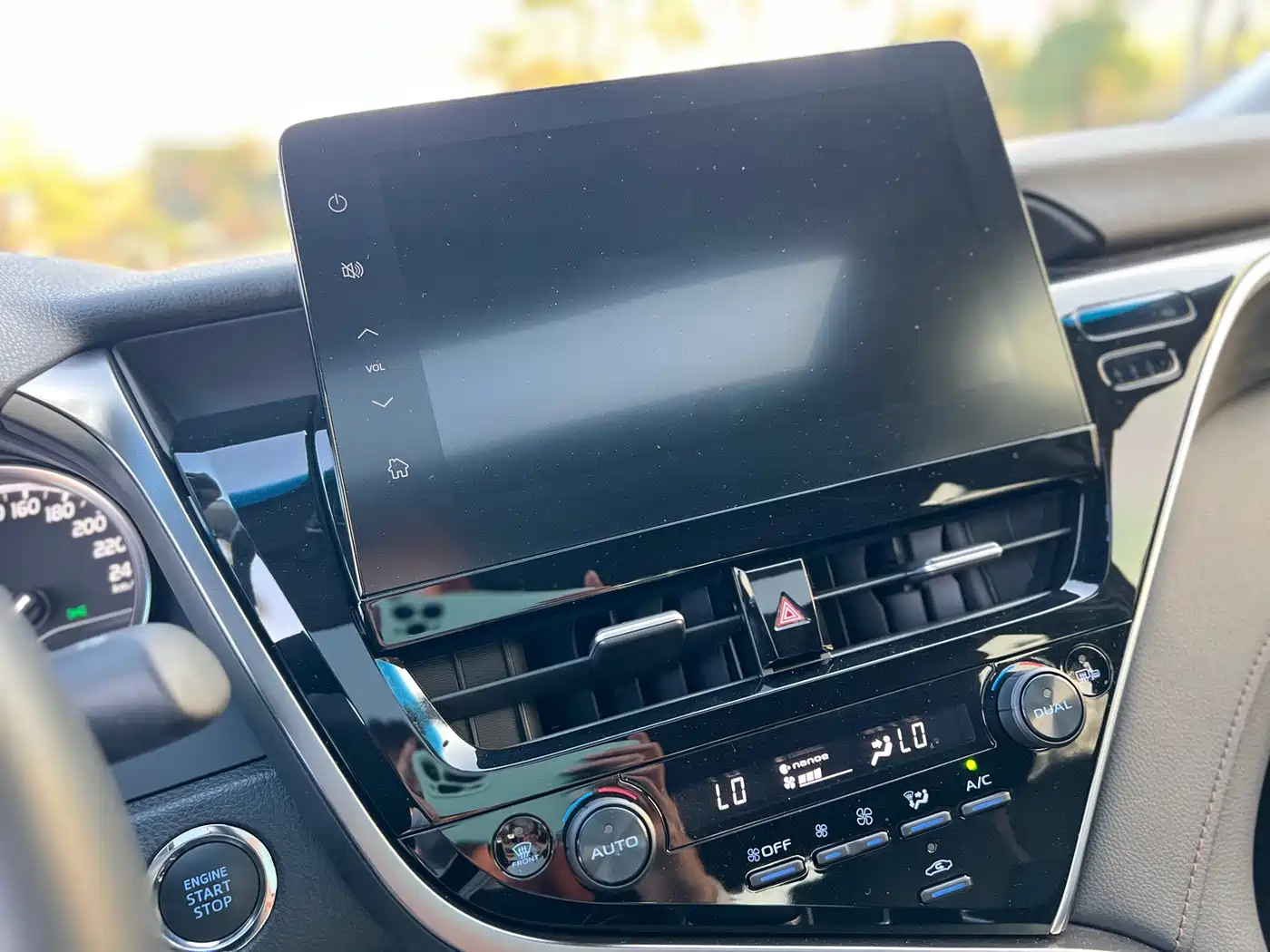 Toyota Camry 2021 2.0G Luxury Edition фото 12