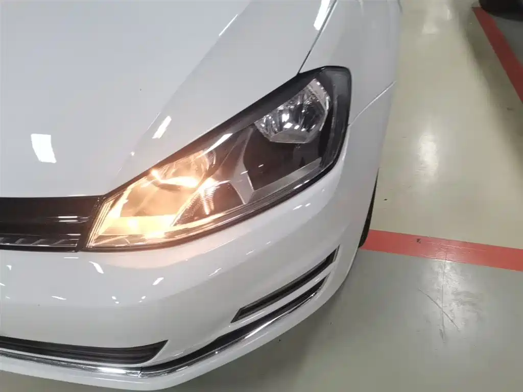 Volkswagen Golf 2015 1.4TSI Automatic Comfort фото 24