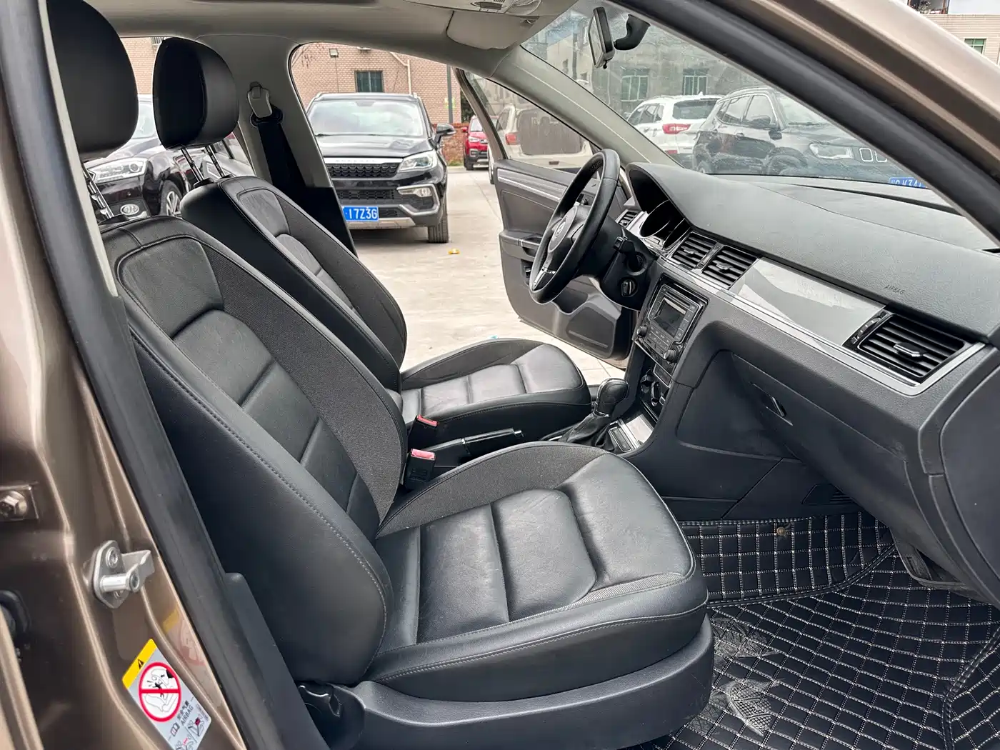 Volkswagen Bora 2015 Quality Edition 1.6L Automatic Comfort фото 6