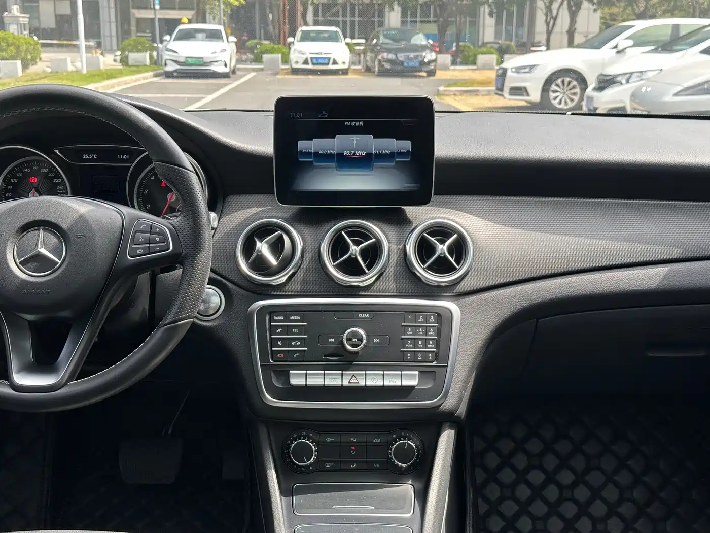 Mercedes-Benz GLA 2019 GLA 200 Dynamic фото 8