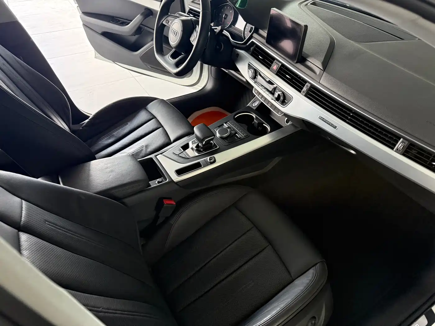 Audi A4L 2019 45 TFSI quattro Personality Sport (China VI) фото 11