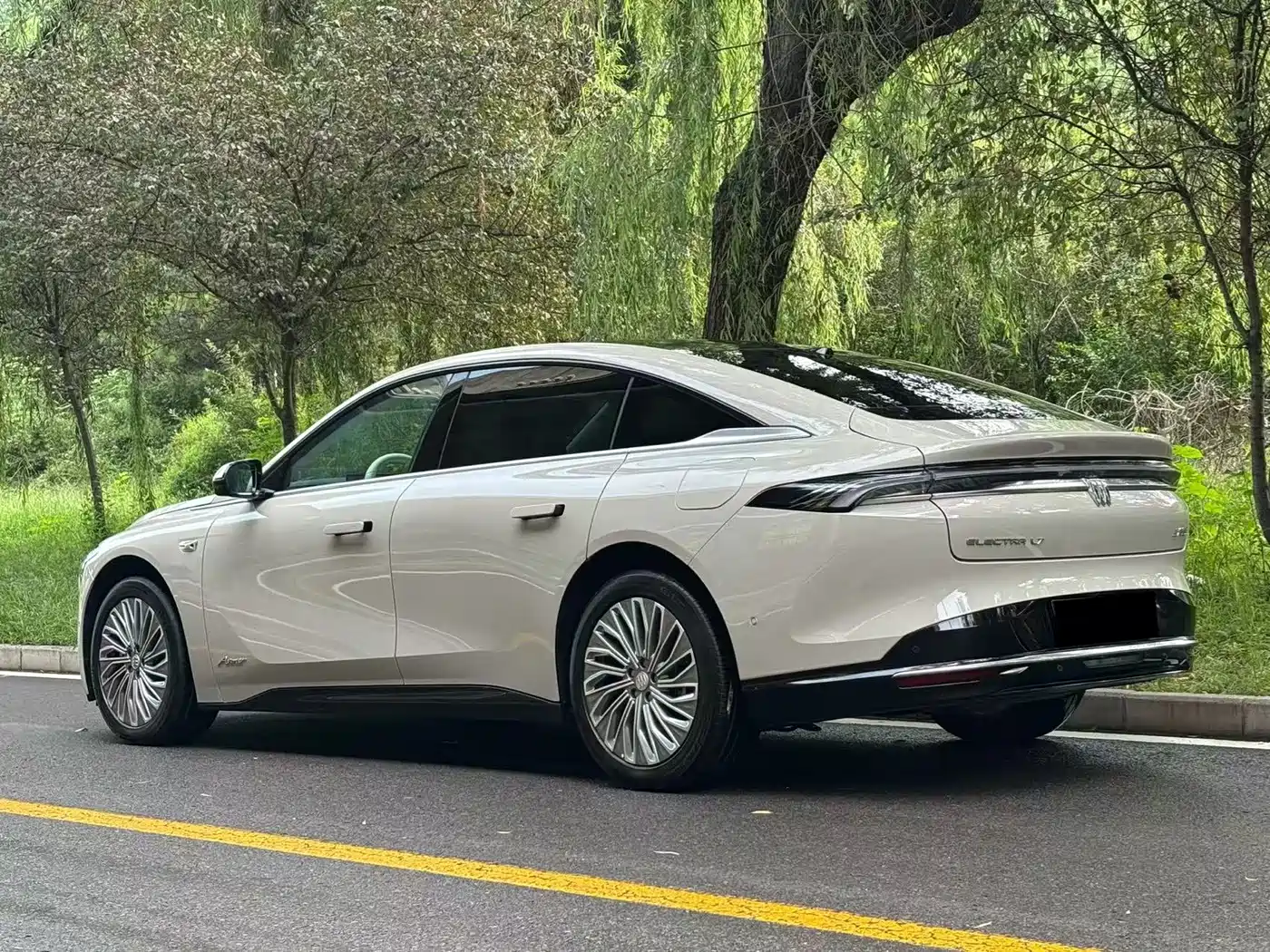2025 Buick Zenith Sedan