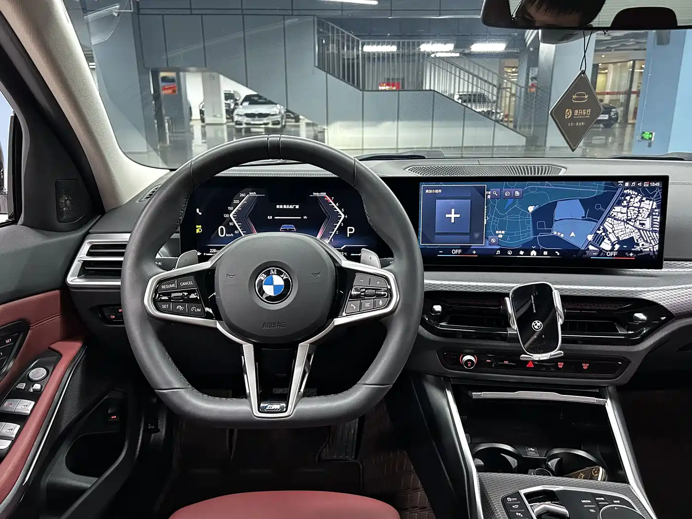 BMW 3 Series 2024 330Li M Sport Shadowline Package фото 24