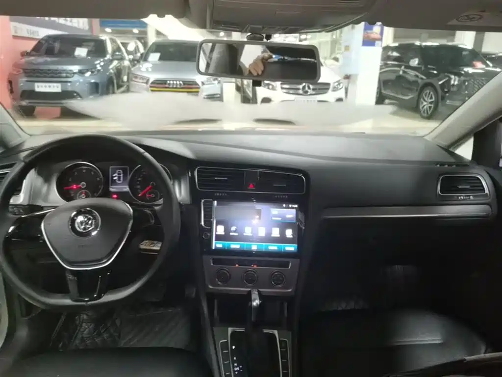 Volkswagen Golf 2015 1.4TSI Automatic Comfort фото 10