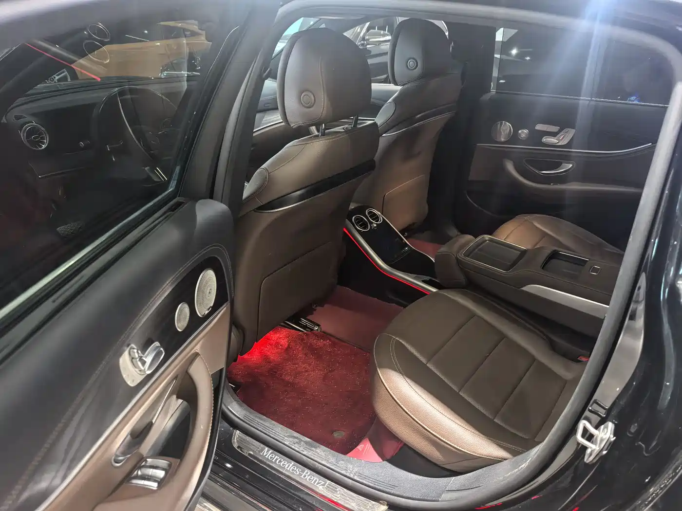Mercedes-Benz E-Class 2022 E 300 L Sport Luxury фото 9