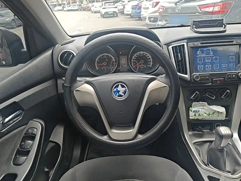 Venucia T70 2016 2015 1.6L Manual Ruixing Edition