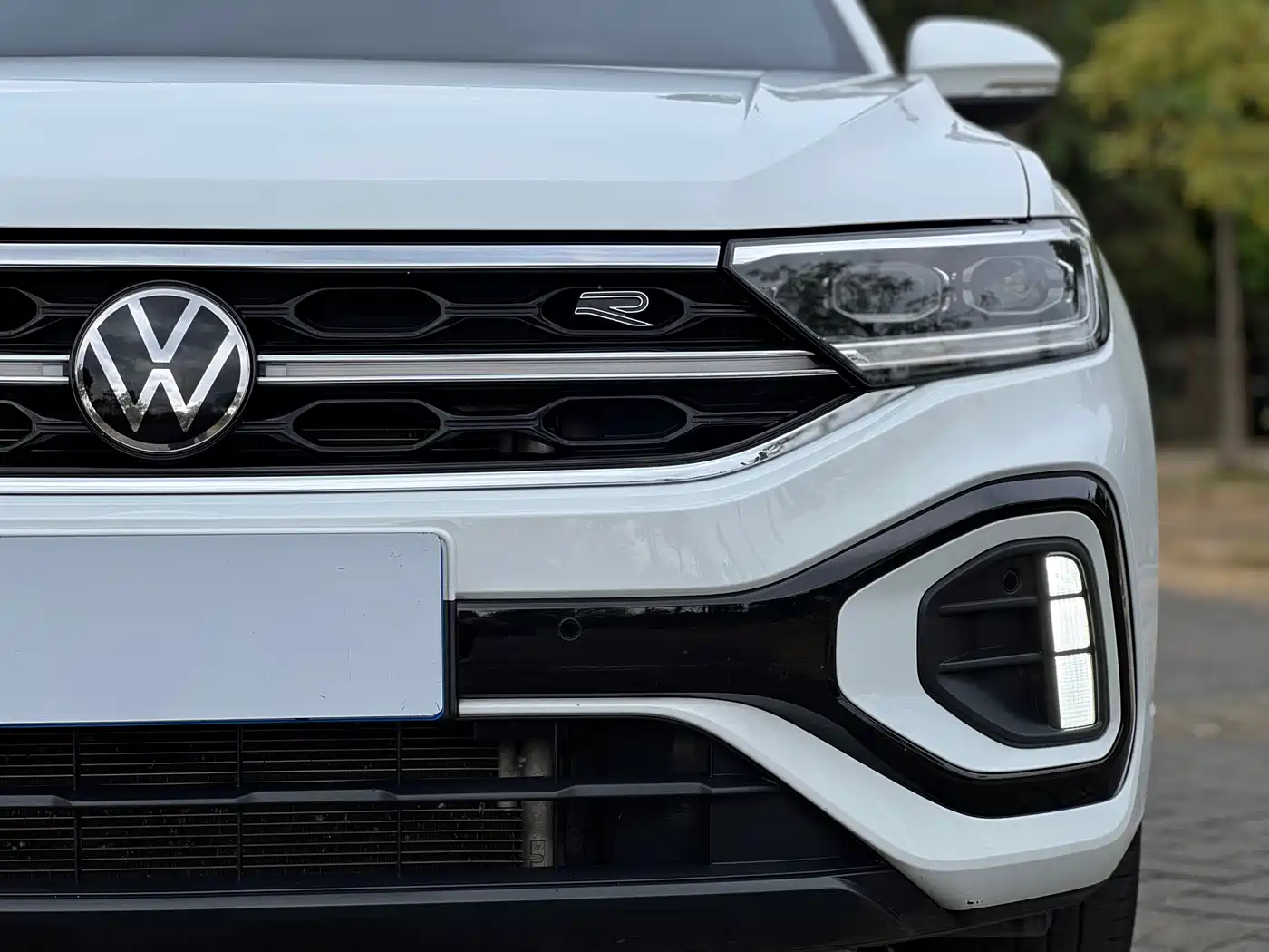 Volkswagen T-ROC 2023 300TSI DSG 2WD Dawn Edition фото 4