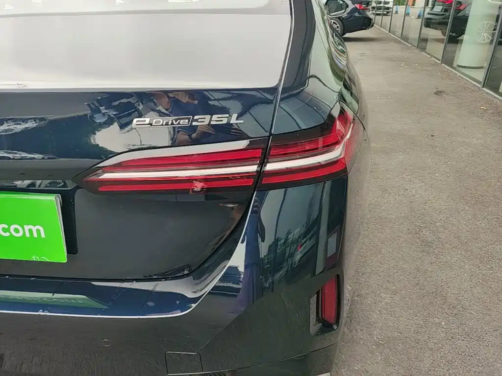 BMW i5 2026 2025 eDrive 35L M Sport Package