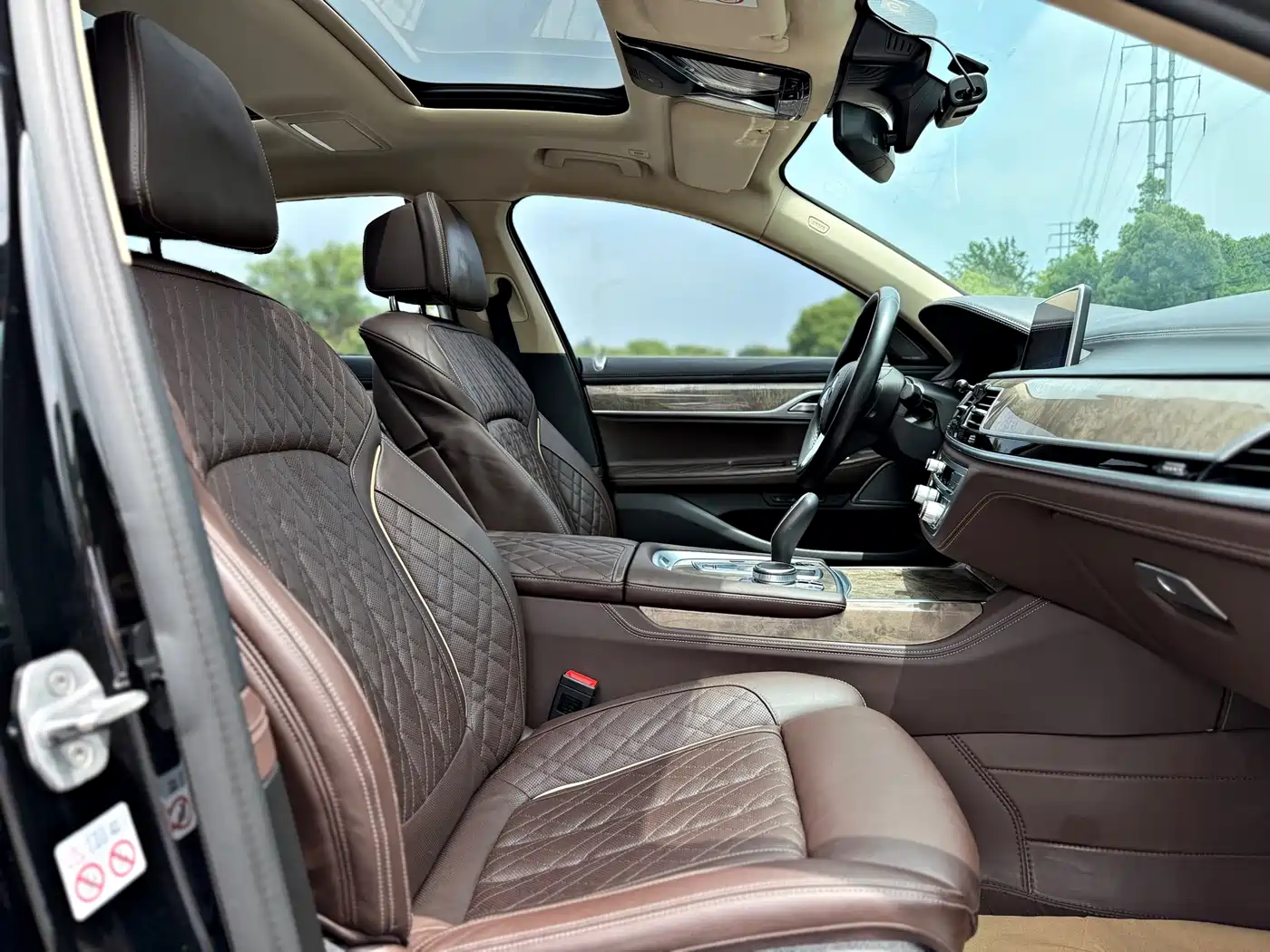 BMW 7 Series 2021 Model 740Li Leading Luxury Package фото 15