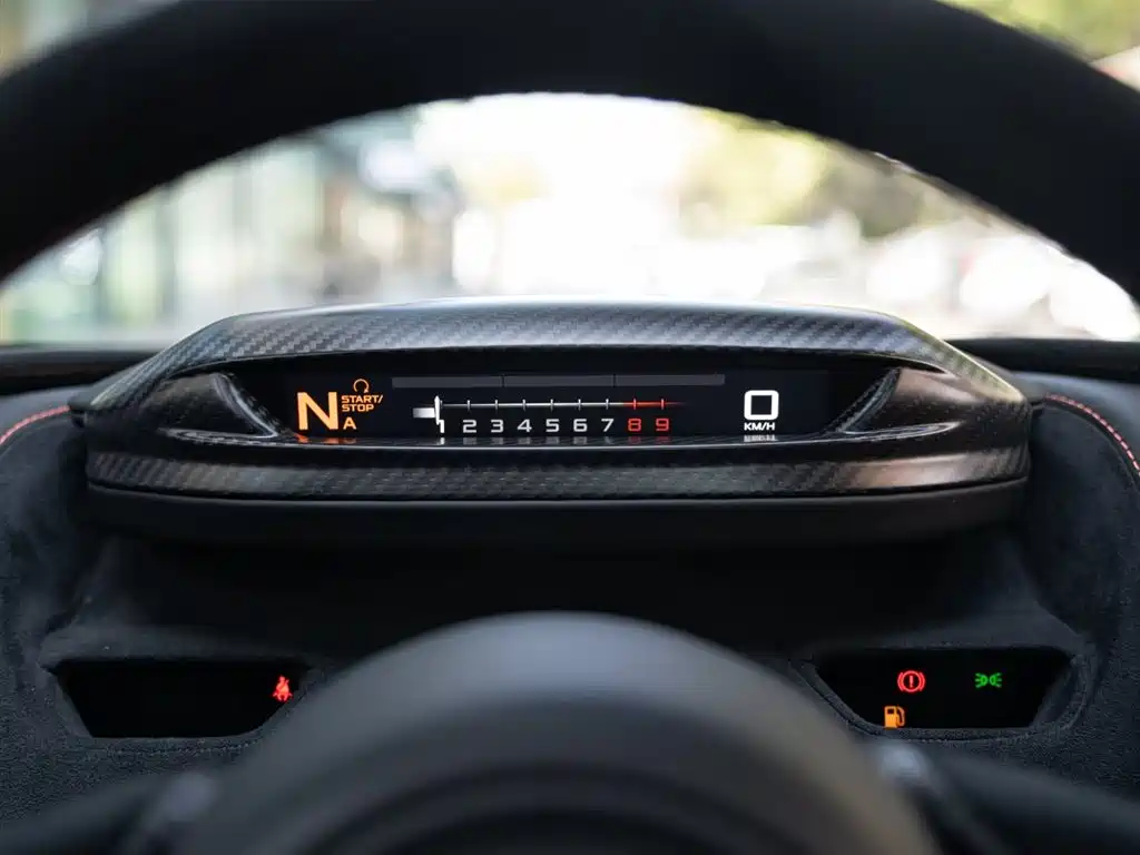 McLaren 720S 2019 4.0T Coupe фото 12