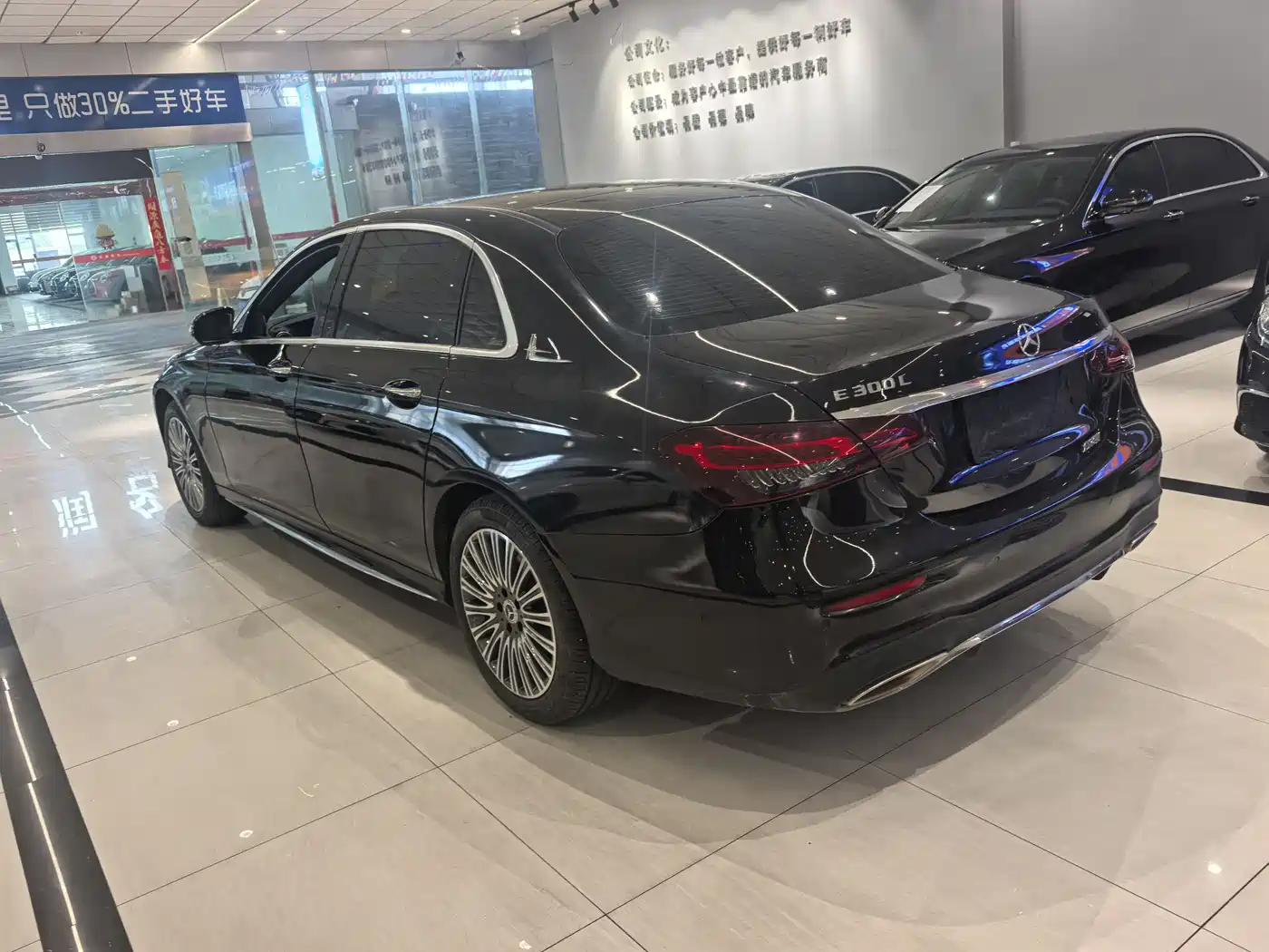 Mercedes-Benz E-Class 2022 E 300 L Sport Luxury фото 8