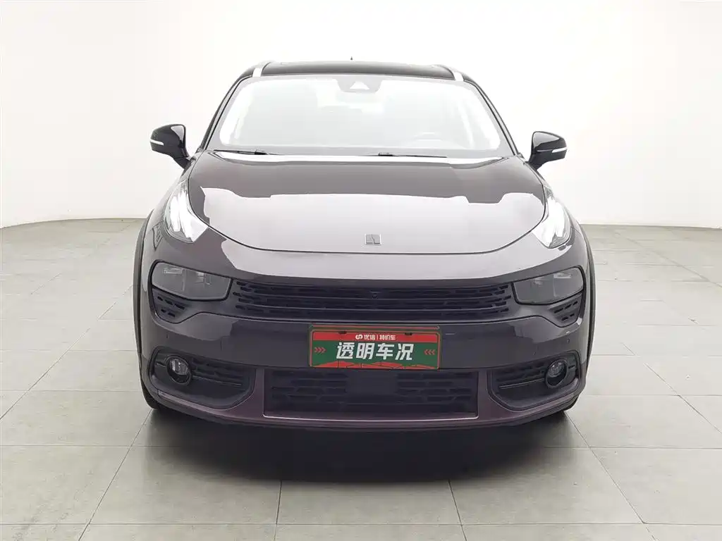 Lynk & Co 02 2021 2.0TD Automatic 2WD Shine Champion Edition фото 3