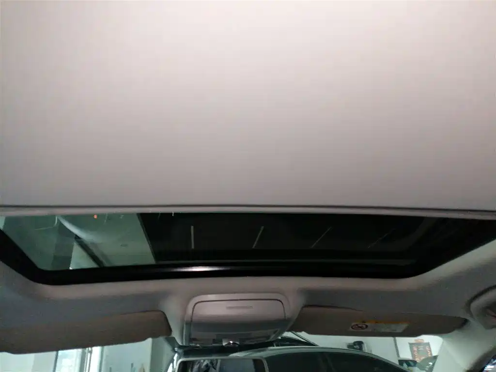 Volkswagen Sagitar 2017 230TSI Automatic Comfort фото 14