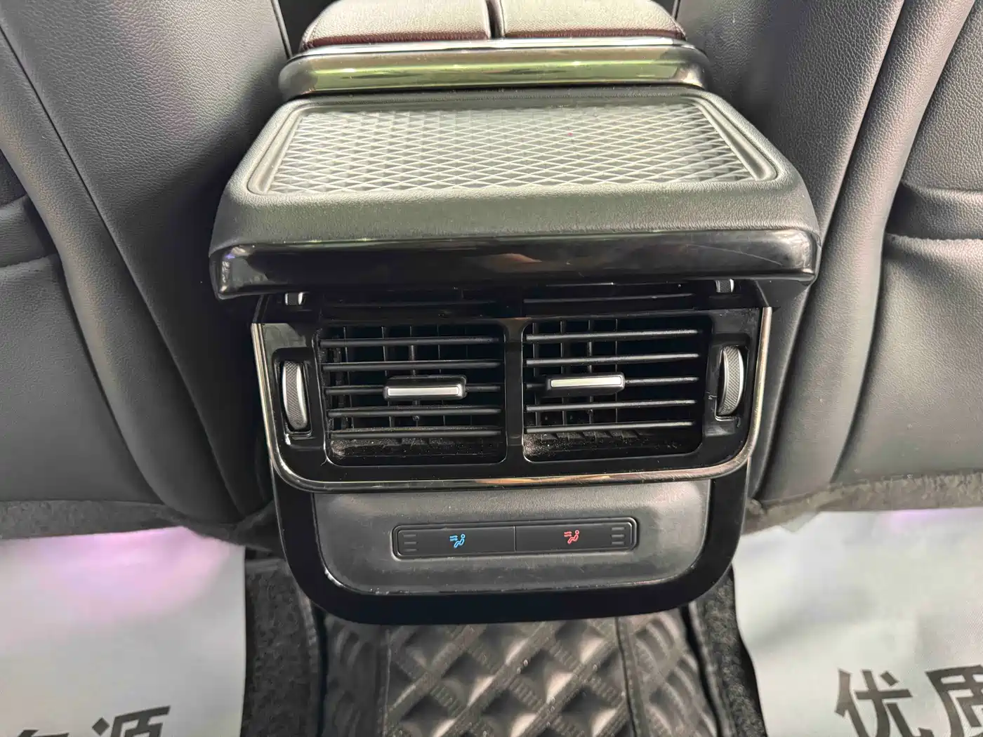 Land Rover Range Rover Evoque 2021 Range Rover Evoque L 249PS R-Dynamic SE Luxury Edition фото 19