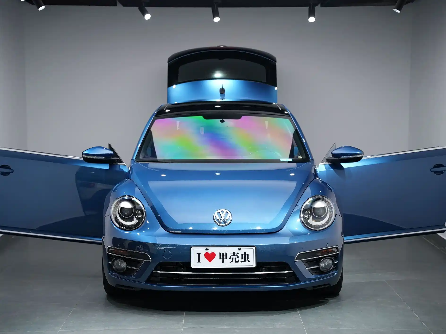 صورة 4 - Volkswagen Beetle