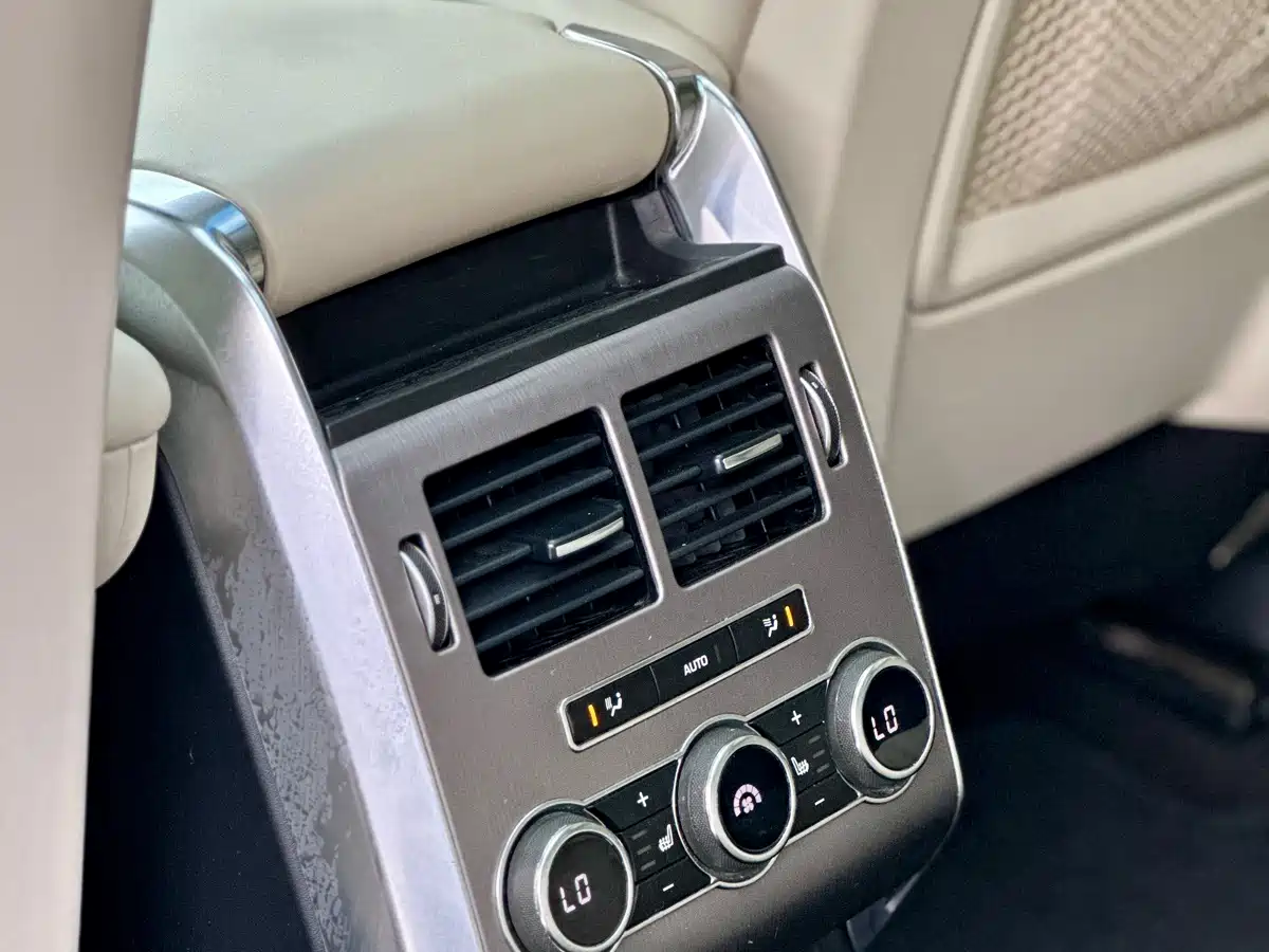 Land Rover Range Rover Sport фото 43
