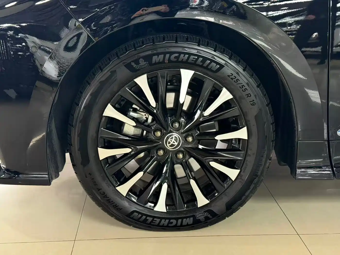 Toyota Alphard 2024 Hybrid 2.5L Prestige Edition фото 23