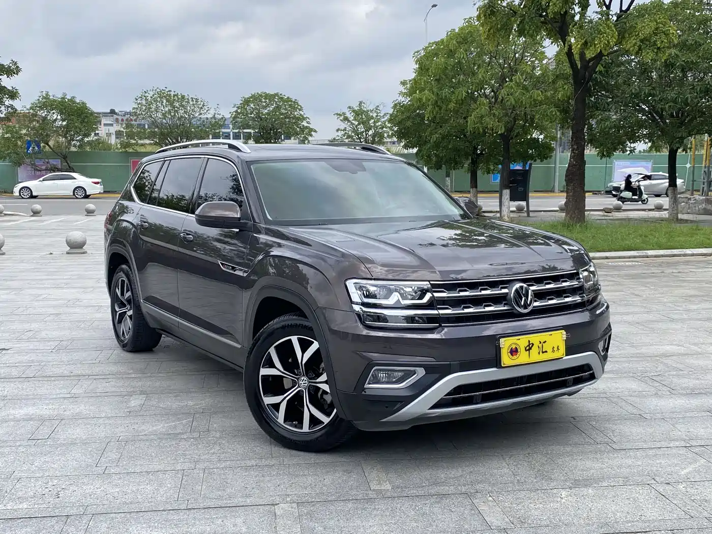 Volkswagen Teramont 2019 380TSI 4WD Luxury Edition China VI фото 3