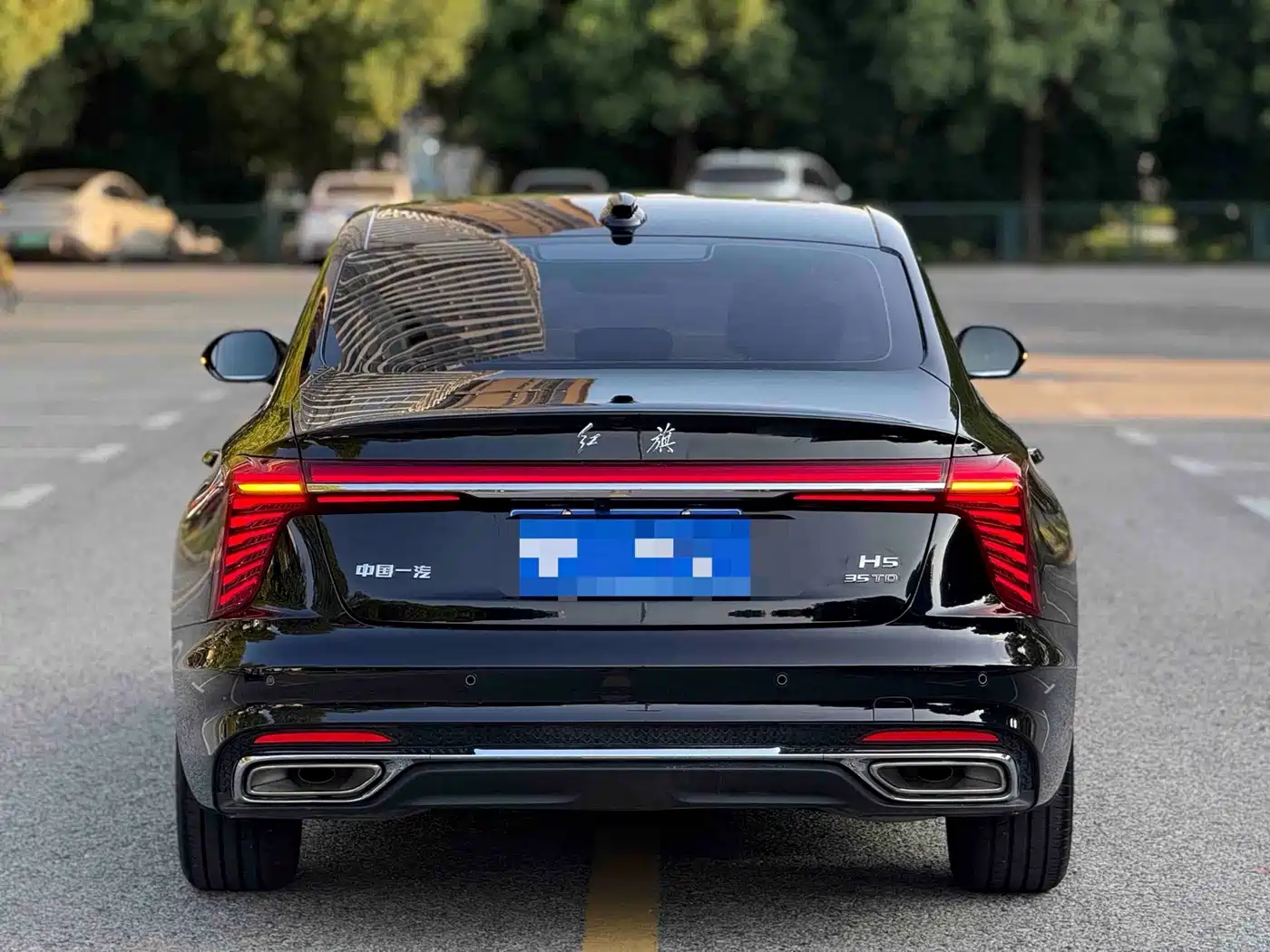 Hongqi H5 2026 2025 1.5T DCT Flag Rhythm 500,000 Units Memorial Edition
