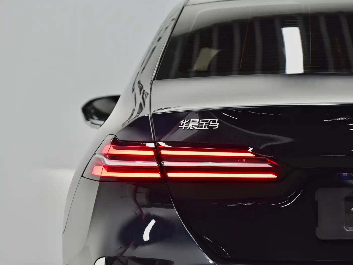 BMW 5 Series 2024 530Li Leading Model Luxury Package фото 35