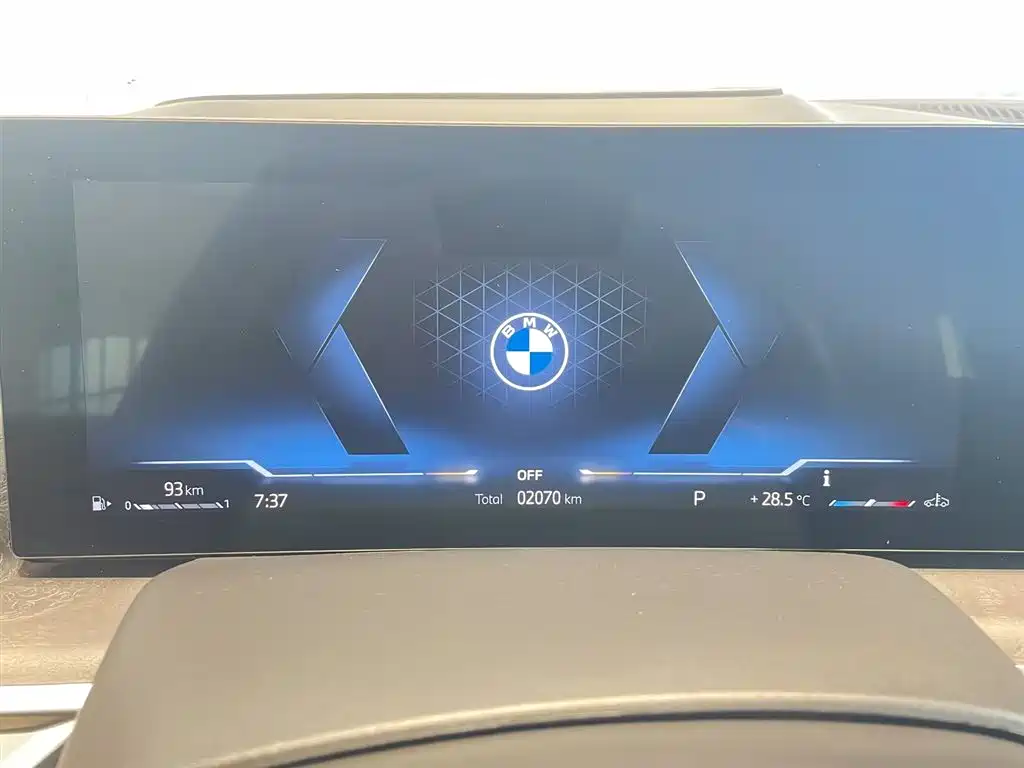 BMW X7 2023 xDrive40i Exclusive M Sport Package фото 17