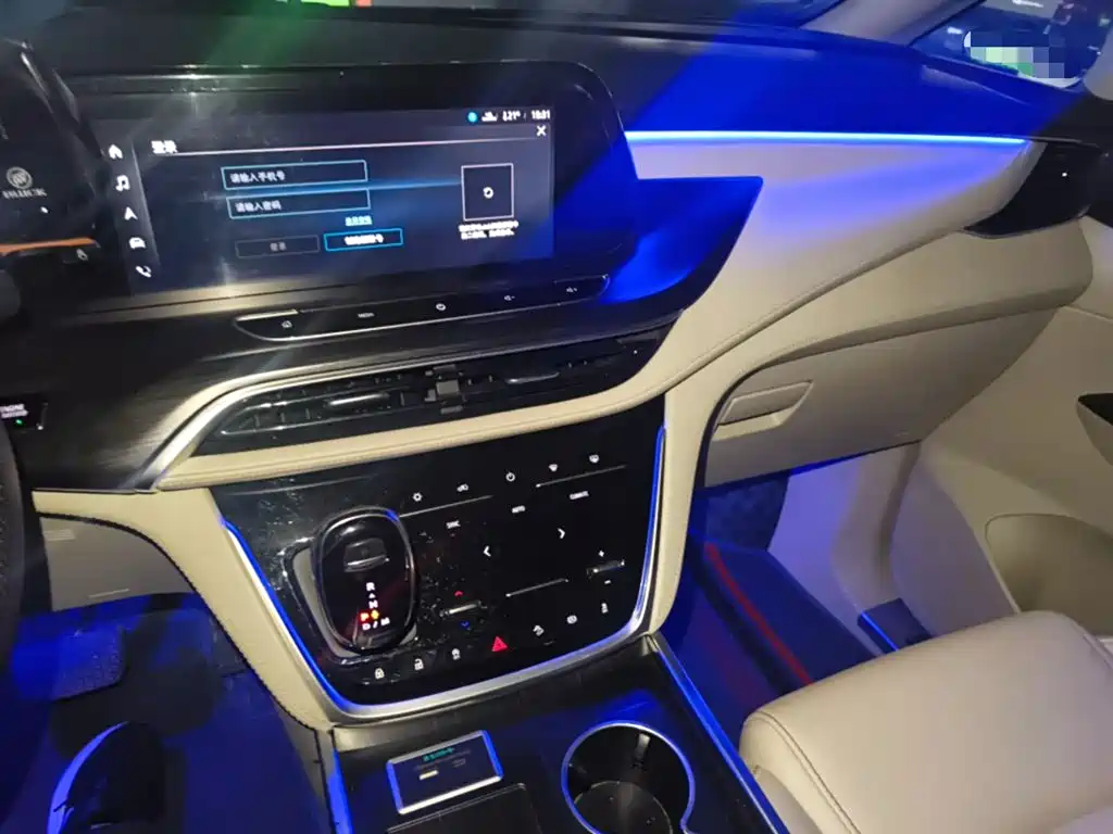 Buick GL8 2021 ES Landlord 653T Comfort фото 13