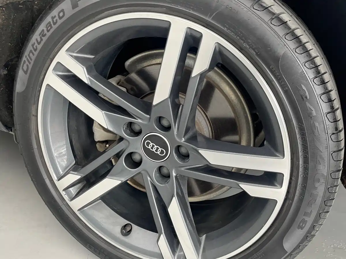 Audi A4L 2022 40 TFSI Luxury Dynamic фото 16