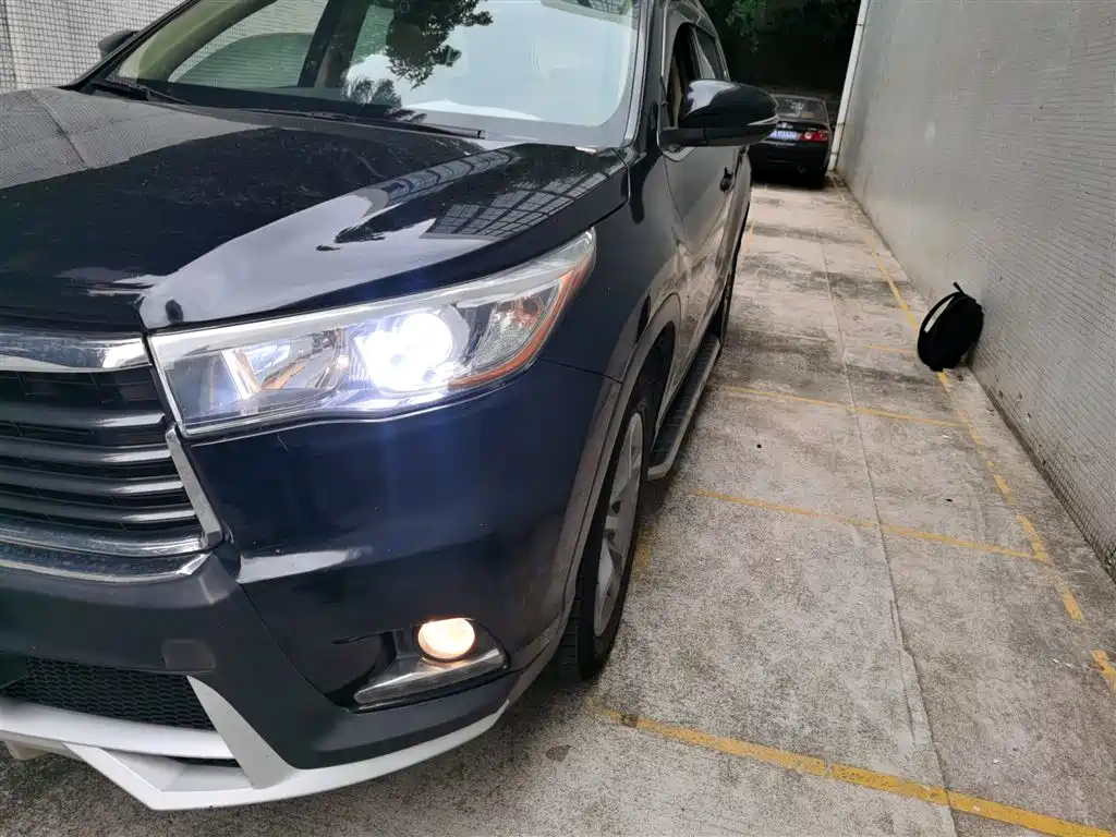 Toyota Highlander 2015 2.0T AWD Luxury Edition 7-seater фото 20