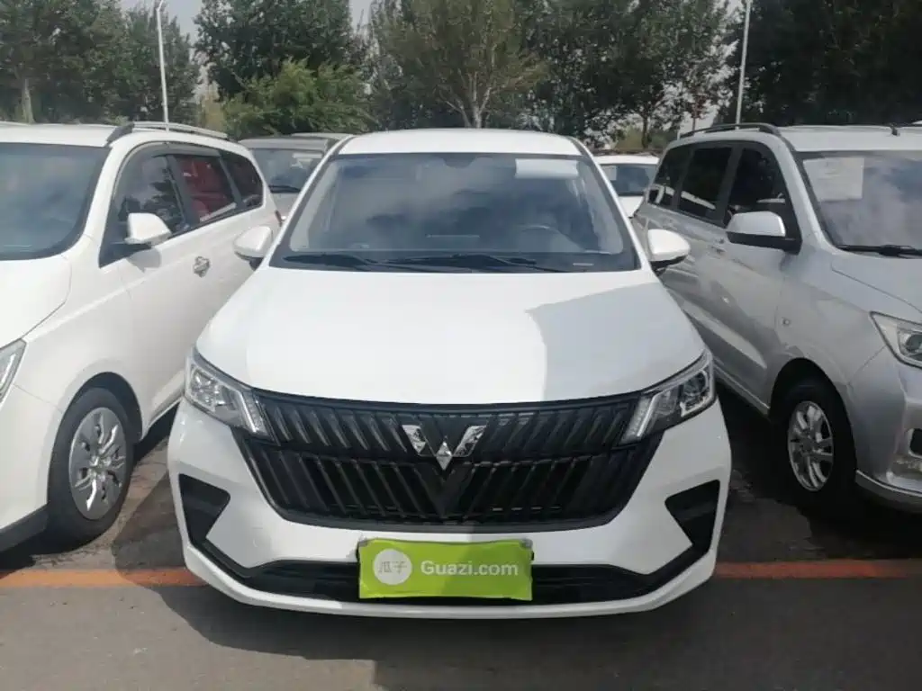 Wuling Motors Wuling Jiachen 2025 2022 1.5L Manual Joy Elite