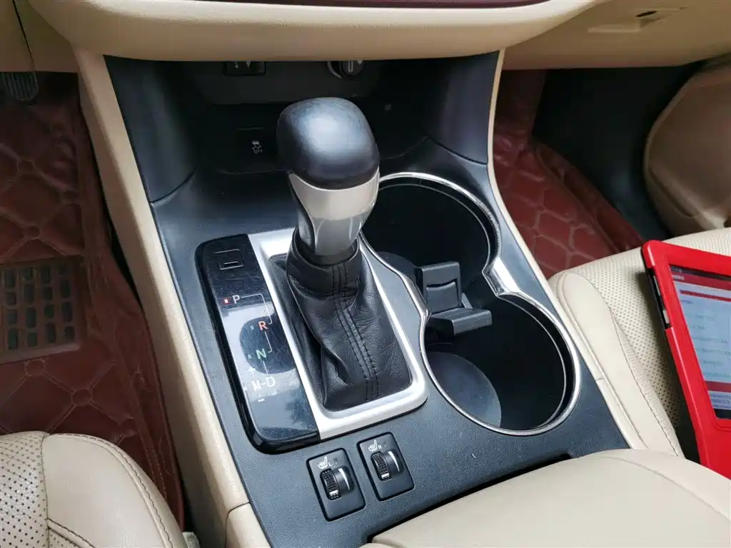 Toyota Highlander 2015 2.0T AWD Luxury Edition 7-seater фото 6
