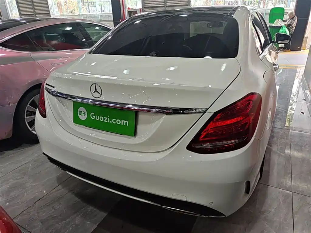 Mercedes-Benz C-Class 2015 C 200 L Sport фото 6