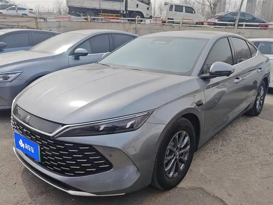 BYD QIN L