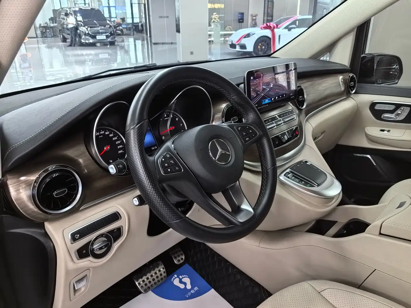 Mercedes-Benz V-Class 2021 V 260 Premium Edition фото 5