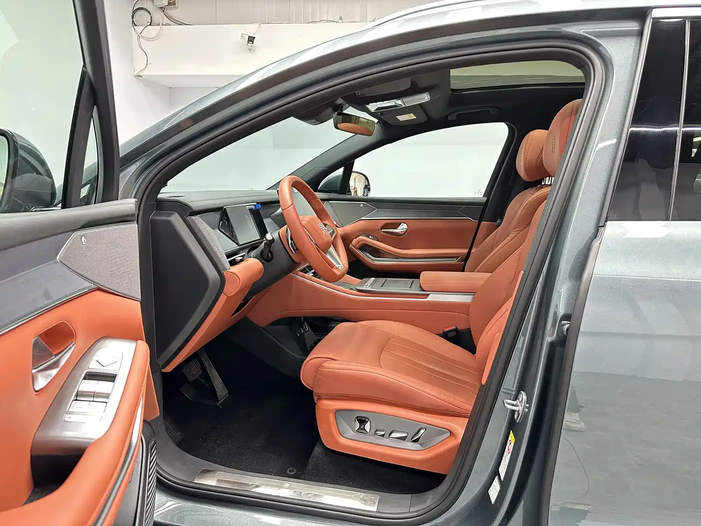 BYD Tang L 2025 DM 175KM Drone Player Edition фото 16