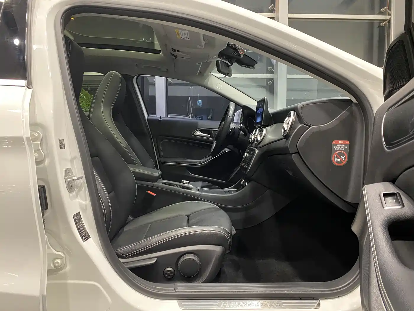 Mercedes-Benz GLA 2016 GLA 220 4MATIC Fashion фото 13