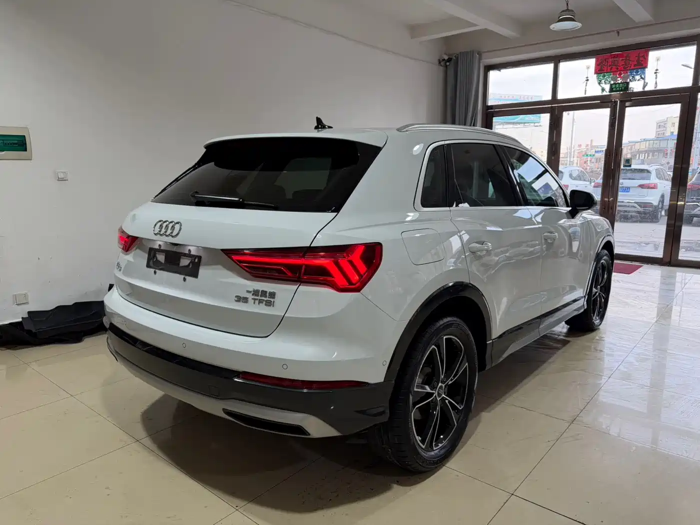 Audi Q3 2022 35 TFSI Fashion Elegance фото 6