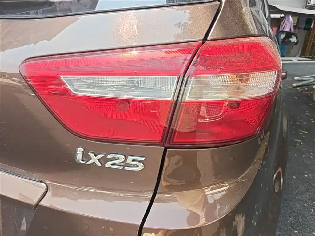 Hyundai Beijing Hyundai ix25 2015 1.6L Manual 2WD Fashion GS фото 8