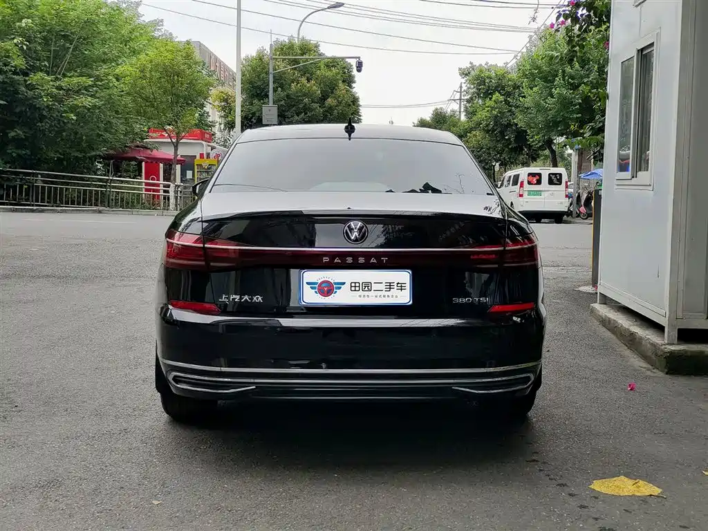 Volkswagen Passat 2024 330TSI Elite Edition фото 5