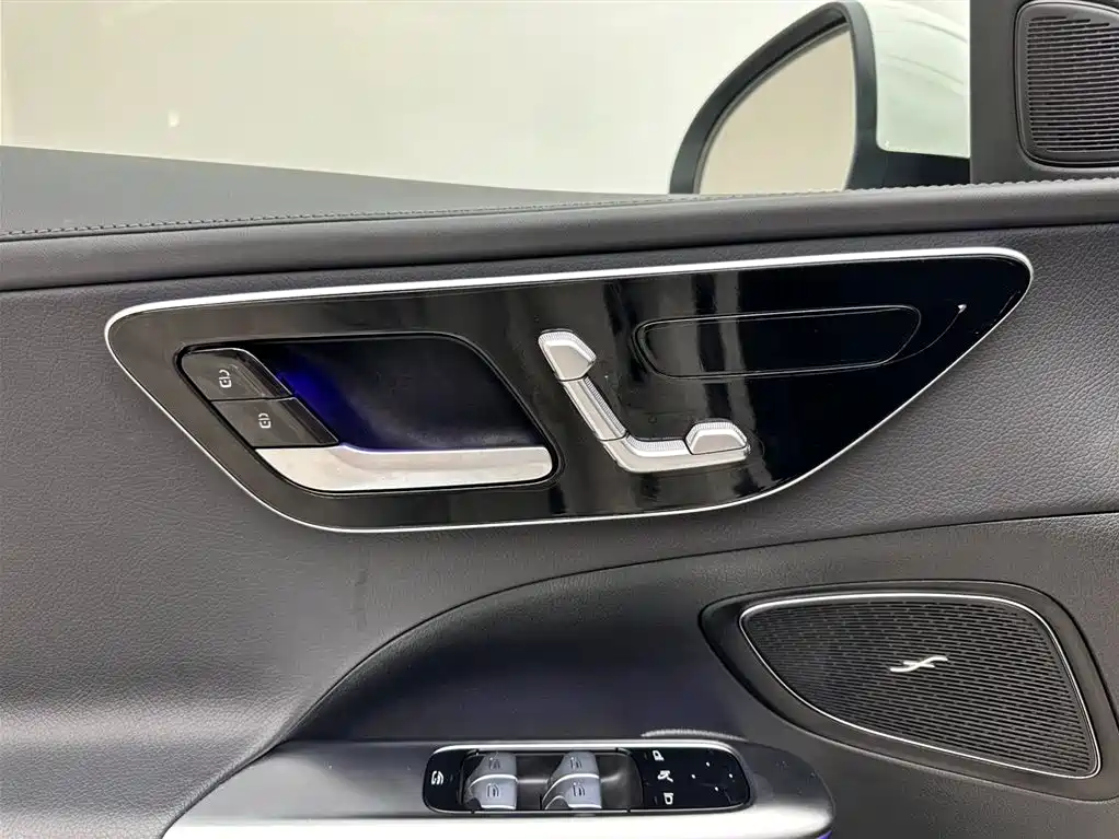 Mercedes-Benz C-Class 2024 Facelift C 260 L Sport фото 15