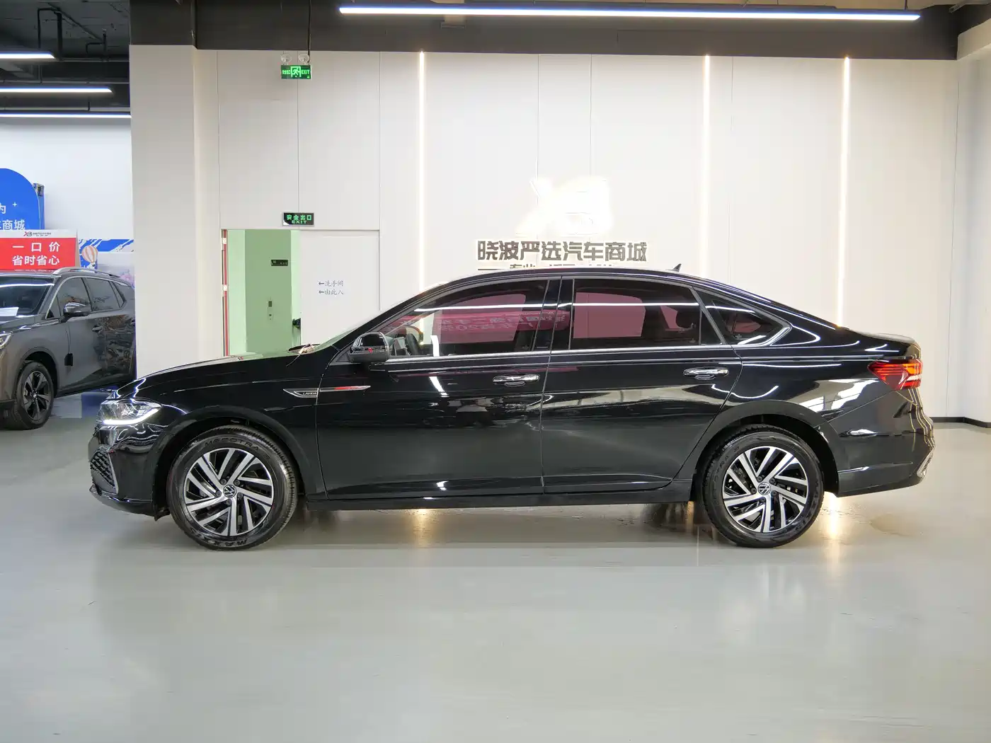 Volkswagen Lavida 2023 Facelift 1.5L Auto Starlight 5 Million Edition фото 4